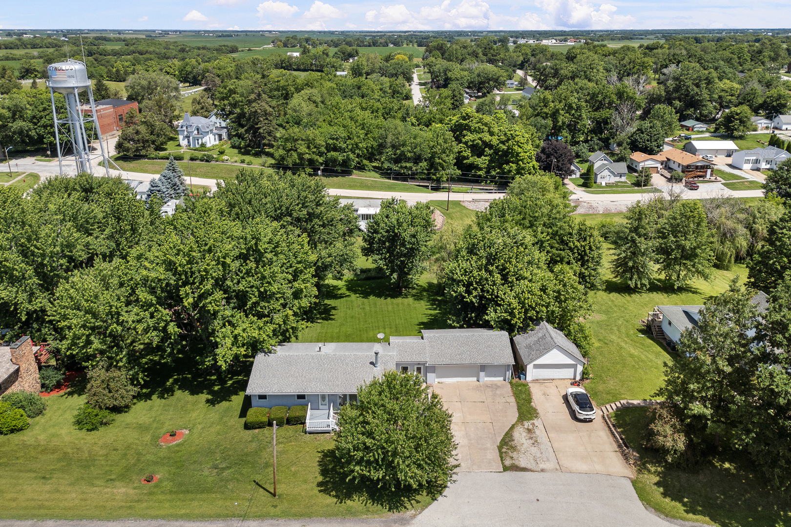 507 Main Street Reynolds, IL 61279 - Photo 11 of 37
