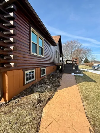 $399,900 | 10835 Barron Road, Chana, IL 61015