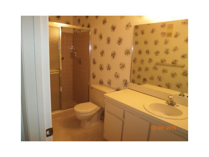 8861 Echo Lane, Unit 45 Boca Raton, FL 33496 - Photo 10 of 11 Bathroom.
