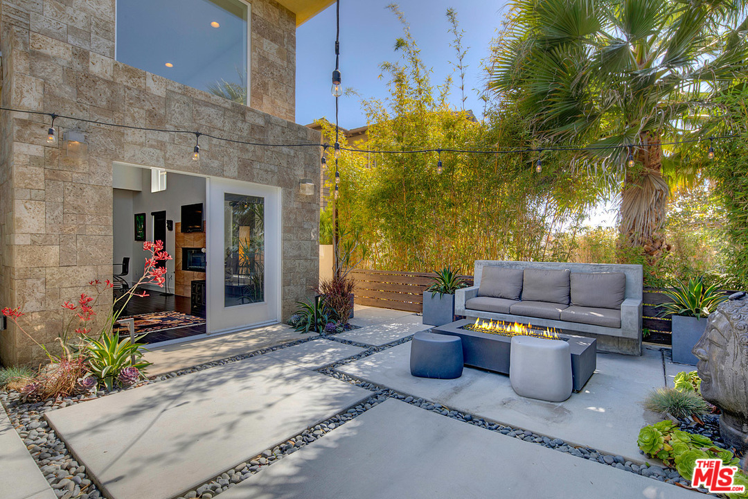 7916 West 83rd Street Playa del Rey, CA 90293 - Photo 1 of 26 Gallery Image 1