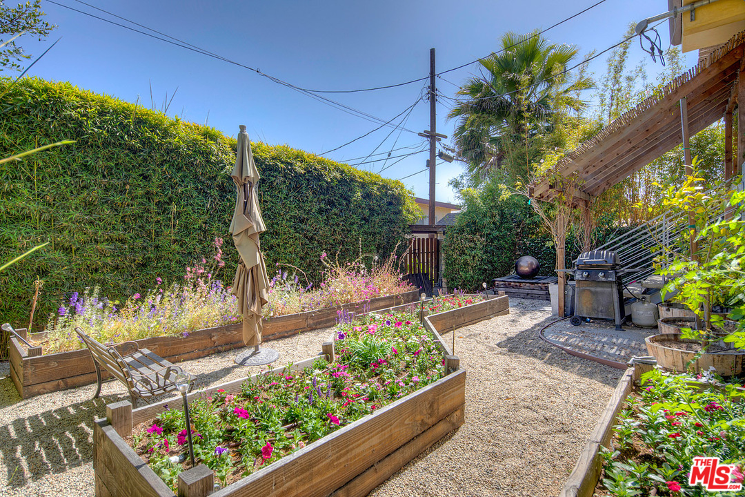 7916 West 83rd Street Playa del Rey, CA 90293 - Photo 24 of 26 Gallery Image 24
