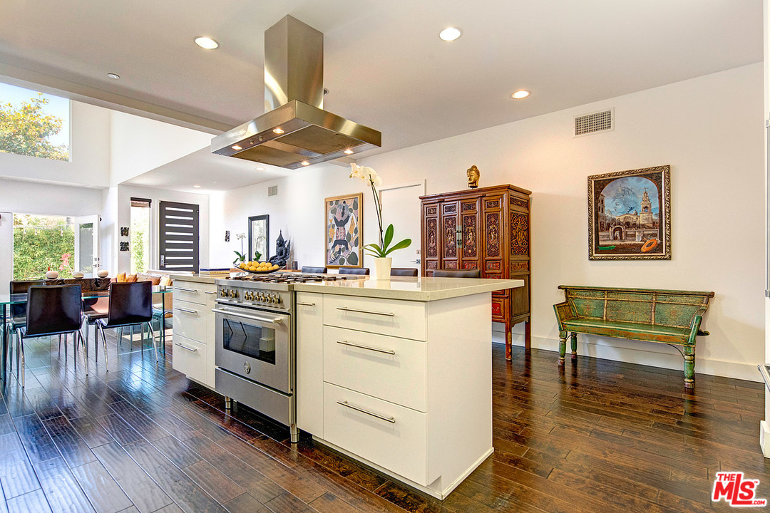 7916 West 83rd Street Playa del Rey, CA 90293 - Photo 6 of 26 Gallery Image 6