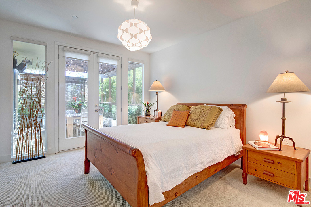7916 West 83rd Street Playa del Rey, CA 90293 - Photo 8 of 26 Gallery Image 8