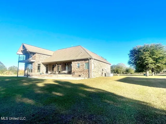 $550,000 | 6 Lunker Lane, Poplarville, MS 39470