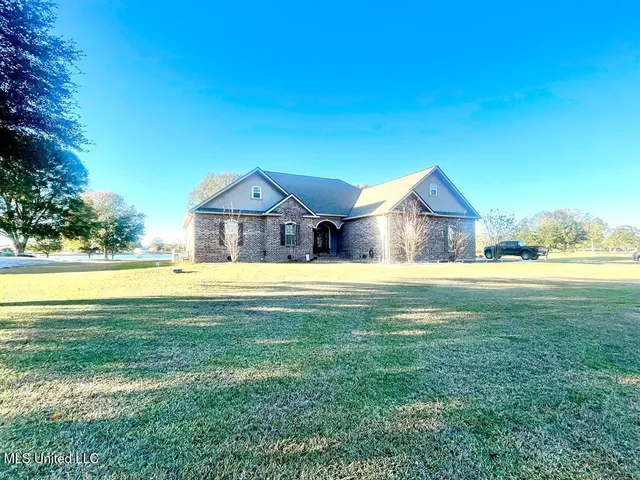 $550,000 | 6 Lunker Lane, Poplarville, MS 39470