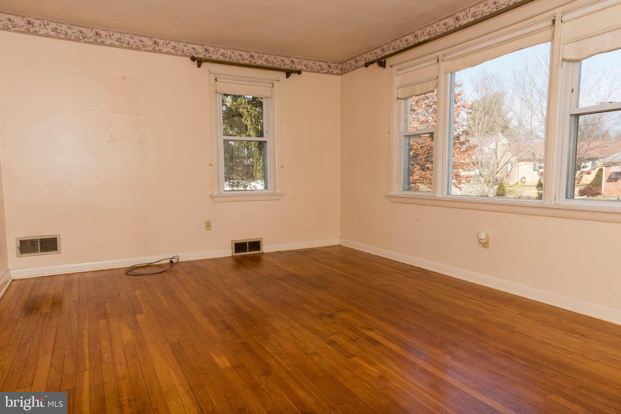77 Runyon Road Hummelstown, PA 17036 - Photo 6 of 27 Gallery Image 6