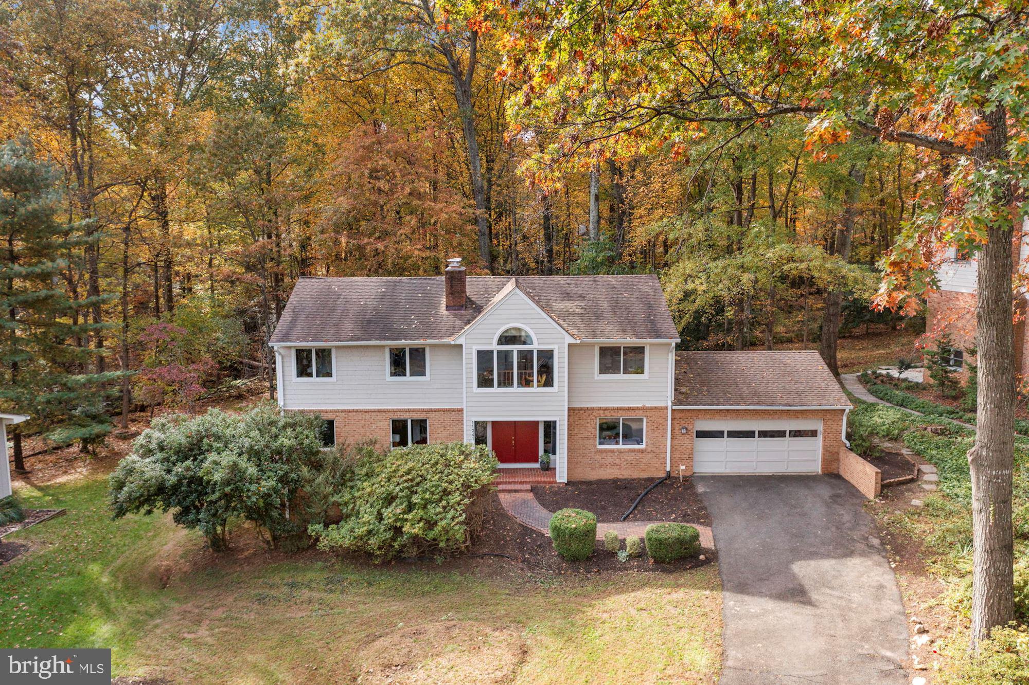 11241 Handlebar Road Reston, VA 20191 - Photo 3 of 78 Welcome Home! (Before new garage door installed)