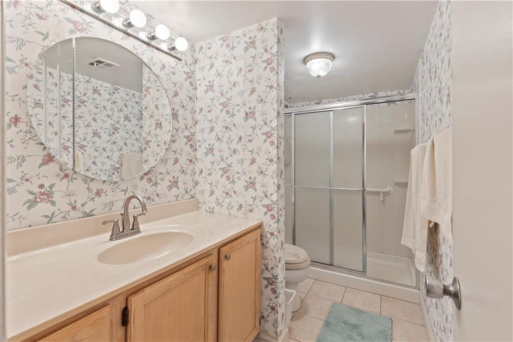 2120 Greentree Road, Unit 408E Pittsburgh, PA 15220 - Photo 18 of 30