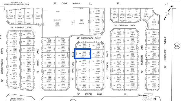 a picture of a bathroom with a sink