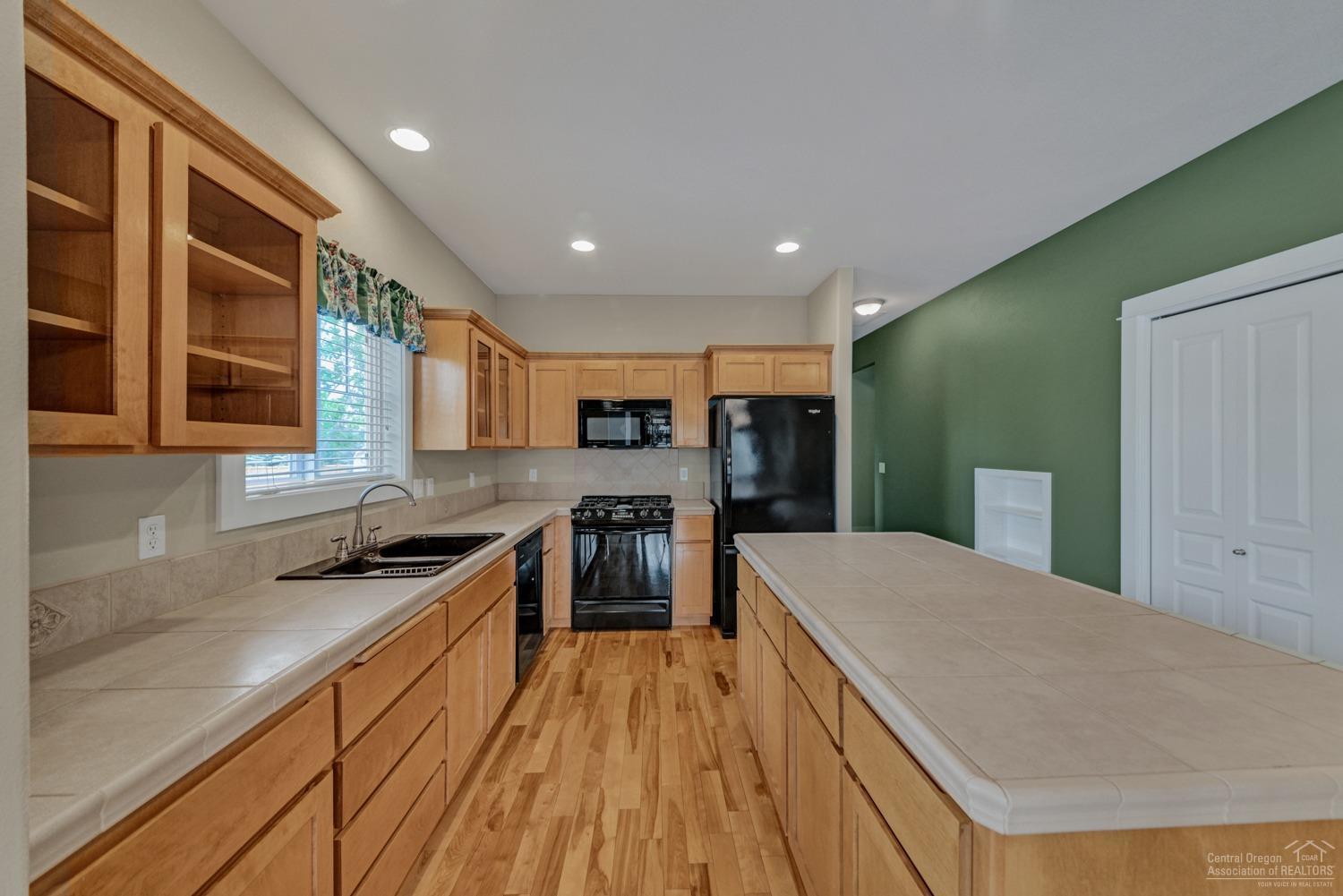 62654 Larkview Road Bend, OR 97701 - Photo 7 of 25 Additional Photo