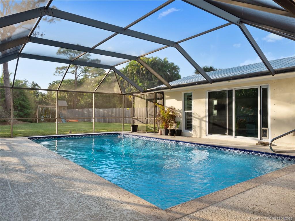 1544 Northwest Spruce Ridge Drive Stuart, FL 34994 - Photo 18 of 23 Gallery Image 18