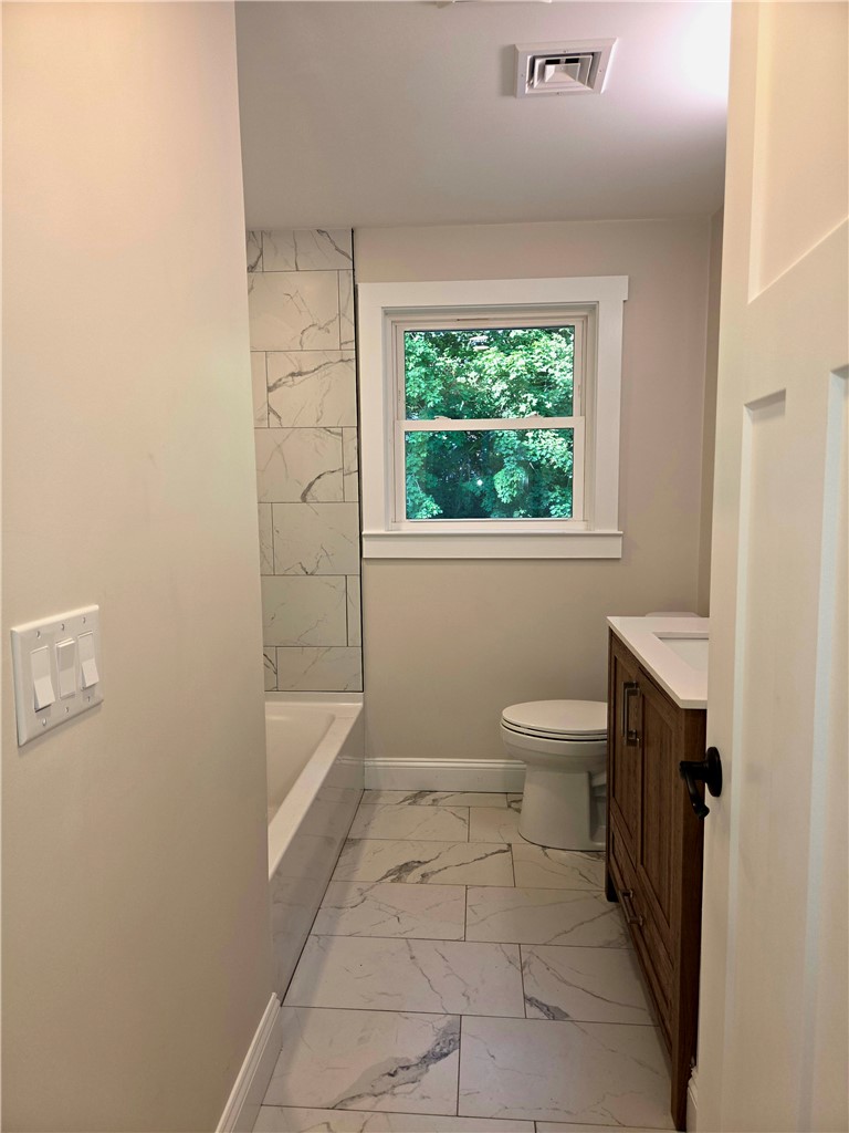 513 Knotty Oak Road Coventry, RI 02816 - Photo 19 of 36