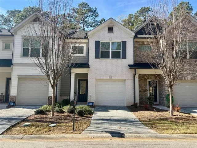 $2,200 | 2809 Ridgeview Drive, Atlanta, GA 30331