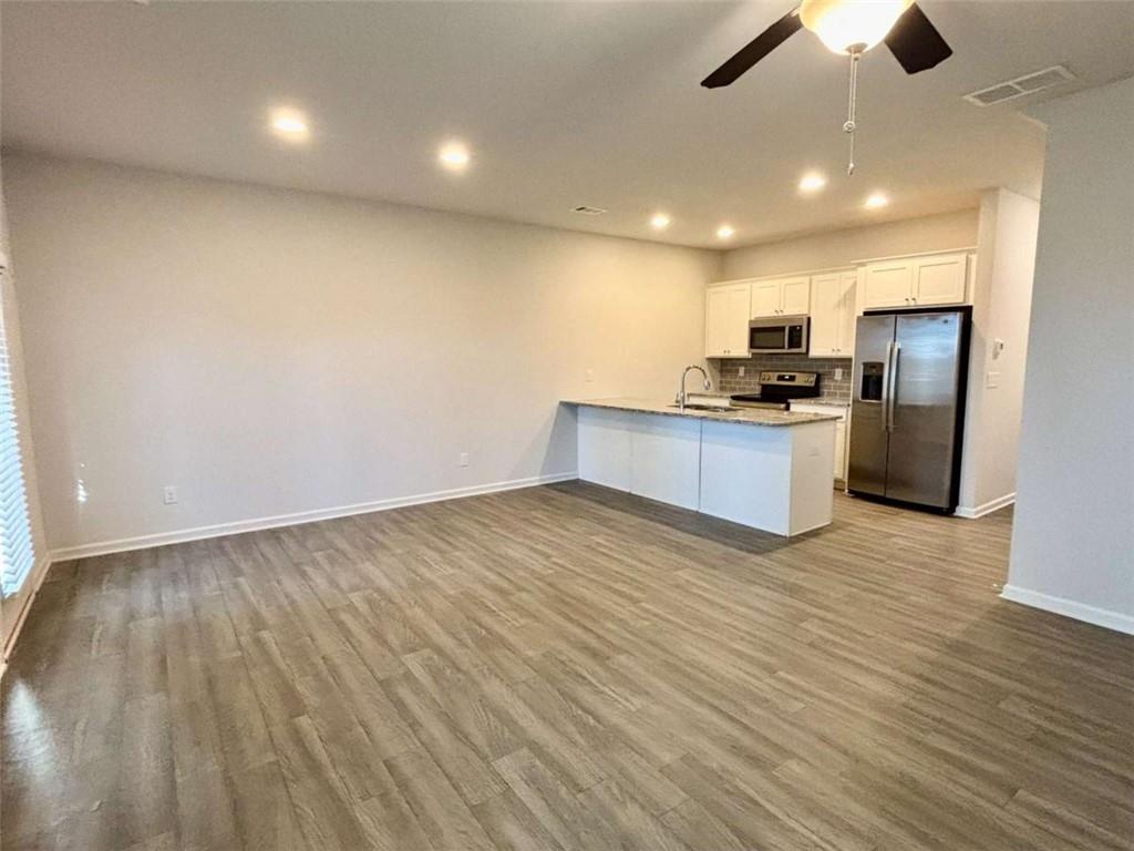 2809 Ridgeview Drive Atlanta, GA 30331 - Photo 2 of 31