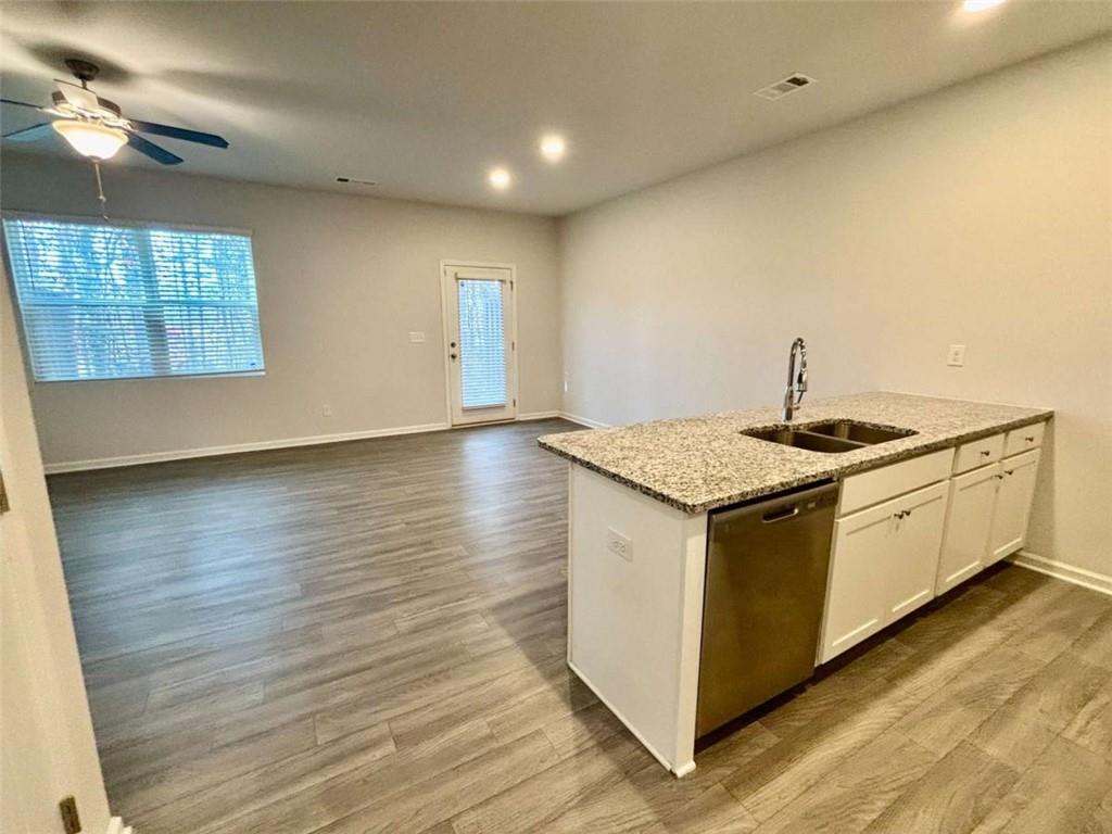 2809 Ridgeview Drive Atlanta, GA 30331 - Photo 4 of 31