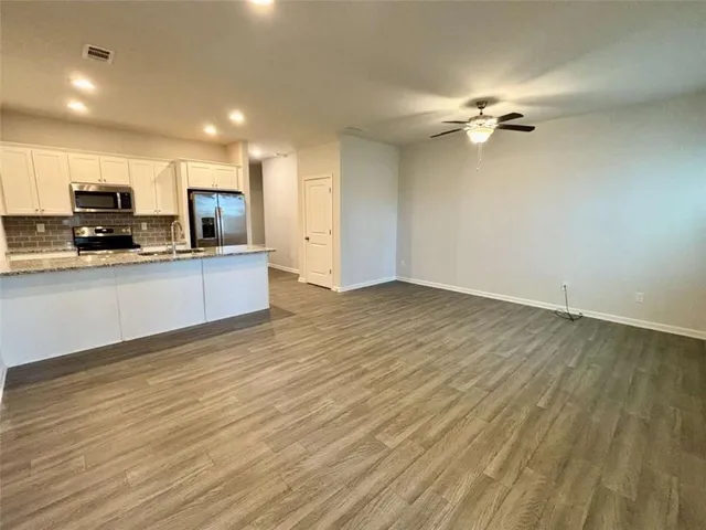 $2,200 | 2809 Ridgeview Drive, Atlanta, GA 30331