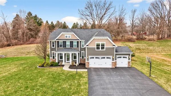 $689,777 | 1041 Warters Cove, Victor, NY 14564