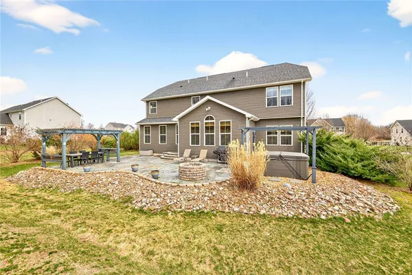 $689,777 | 1041 Warters Cove, Victor, NY 14564