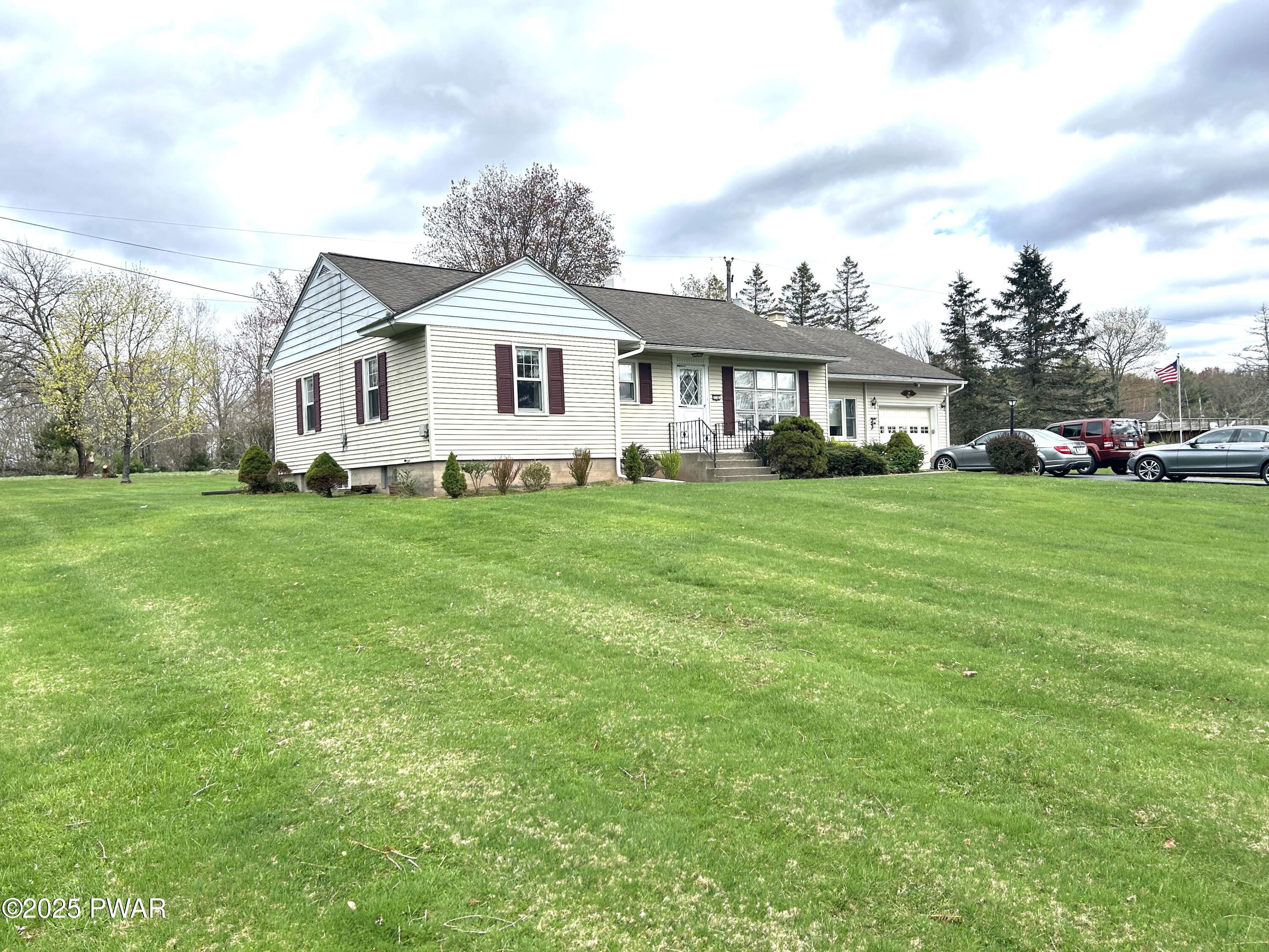 536 Ridge Avenue Hawley, PA 18428 - Photo 2 of 53 3-Front