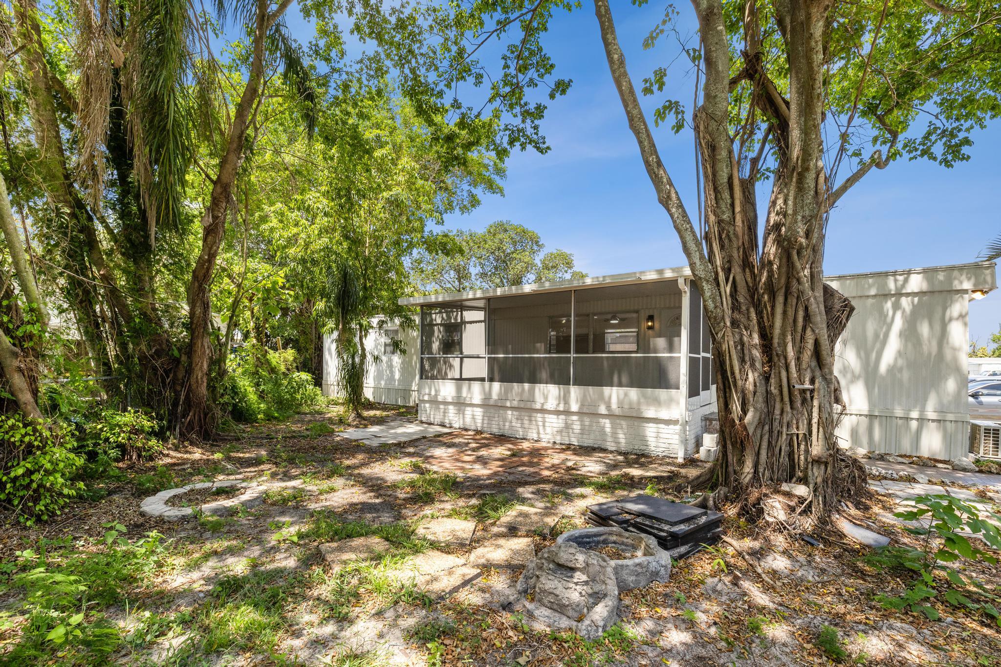 23045 Atlantic Circle Boca Raton, FL 33428 - Photo 2 of 20 5S6A2966