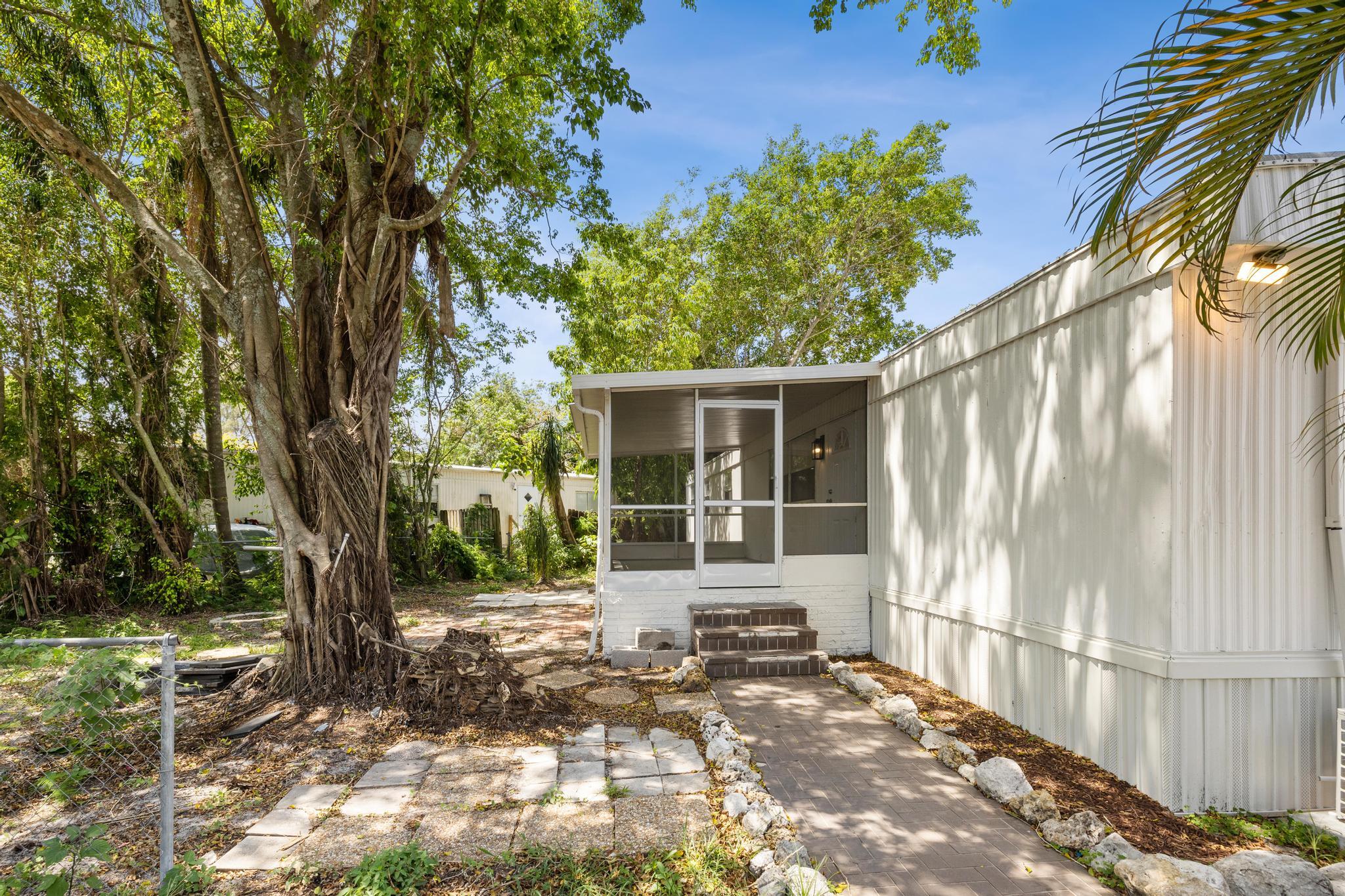 23045 Atlantic Circle Boca Raton, FL 33428 - Photo 6 of 20 5S6A2963