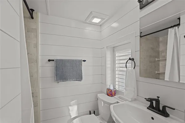 $3,000 | 6 Cross Street, Newport, RI 02840