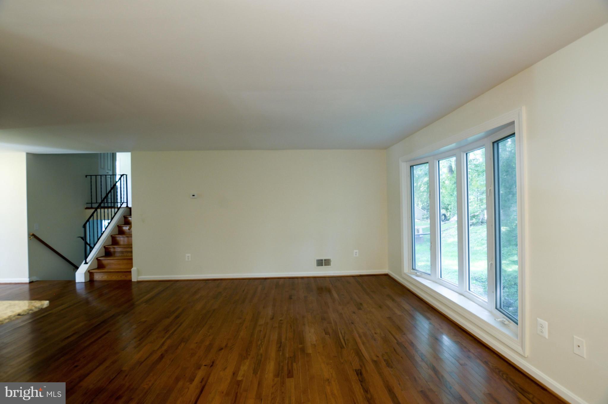 16029 Jerald Road Laurel, MD 20707 - Photo 8 of 21 Living Room