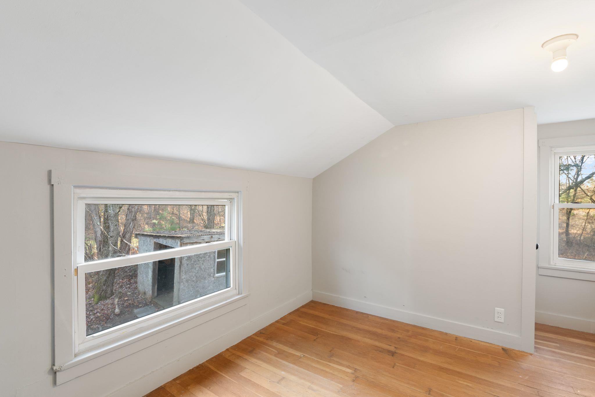 414 Old Guilford Road Brattleboro, VT 05301 - Photo 11 of 24 Gallery Image 11