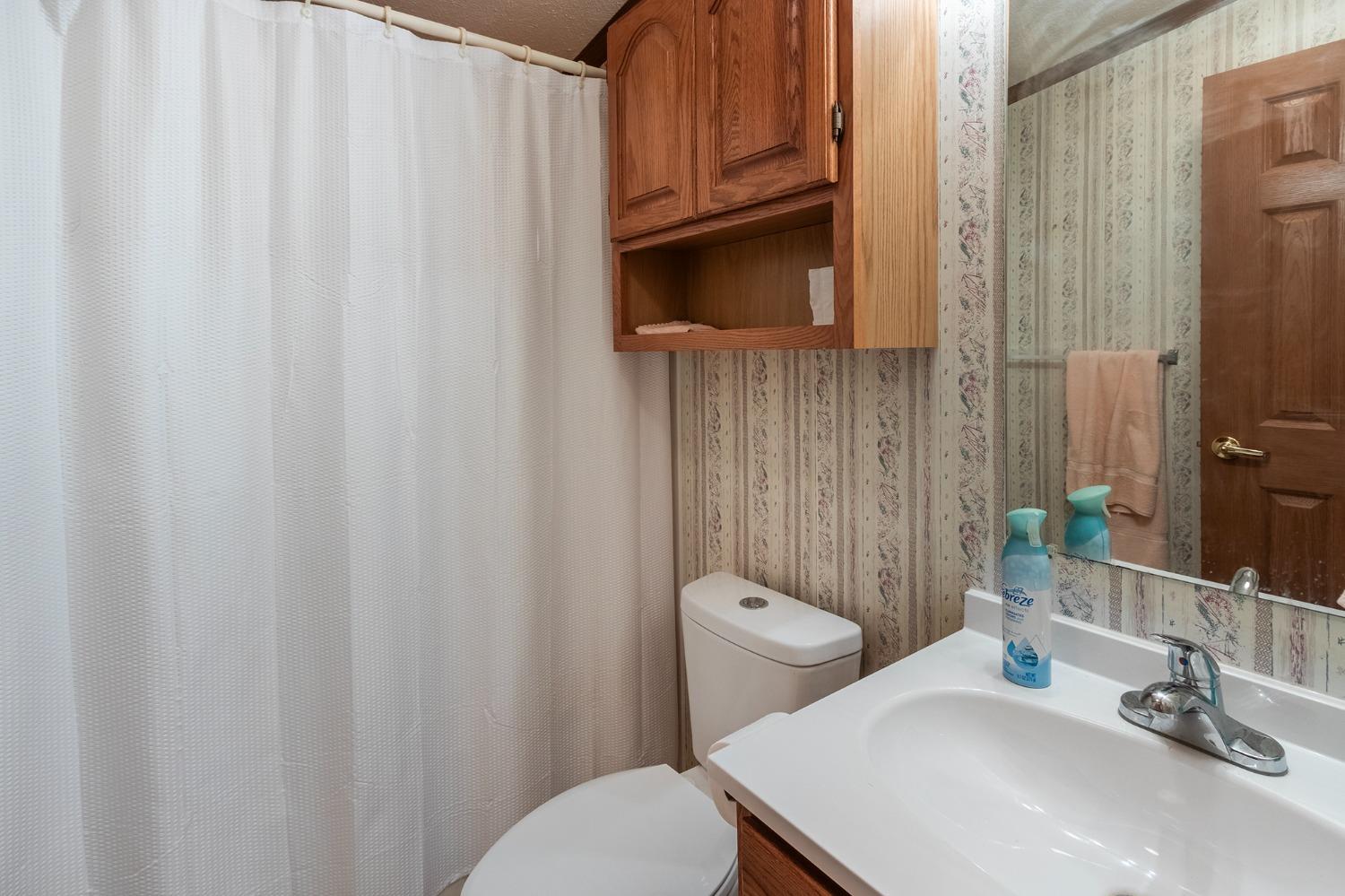 11038 West County Line Road Dillsboro, IN 47018 - Photo 12 of 52 Gallery Image 12