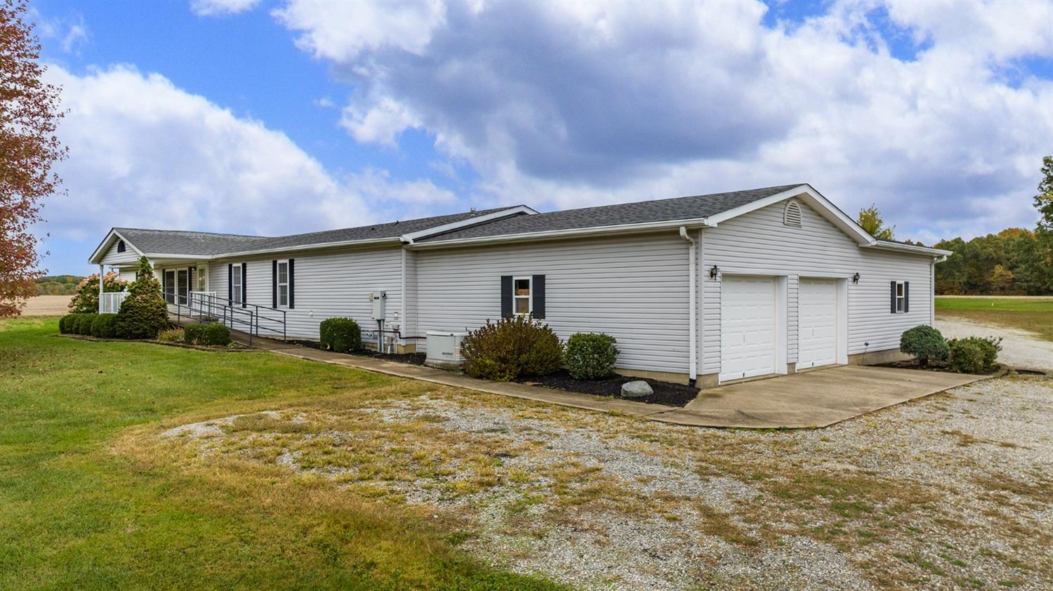11038 West County Line Road Dillsboro, IN 47018 - Photo 5 of 52 Gallery Image 5