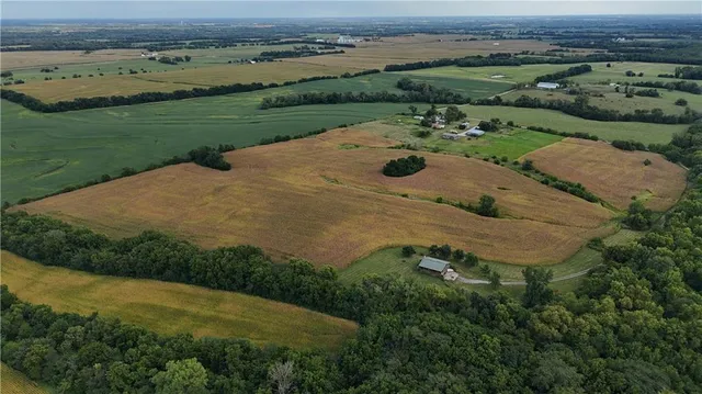 $225,000 | Northwest 305th Street, Plattsburg, MO 64477