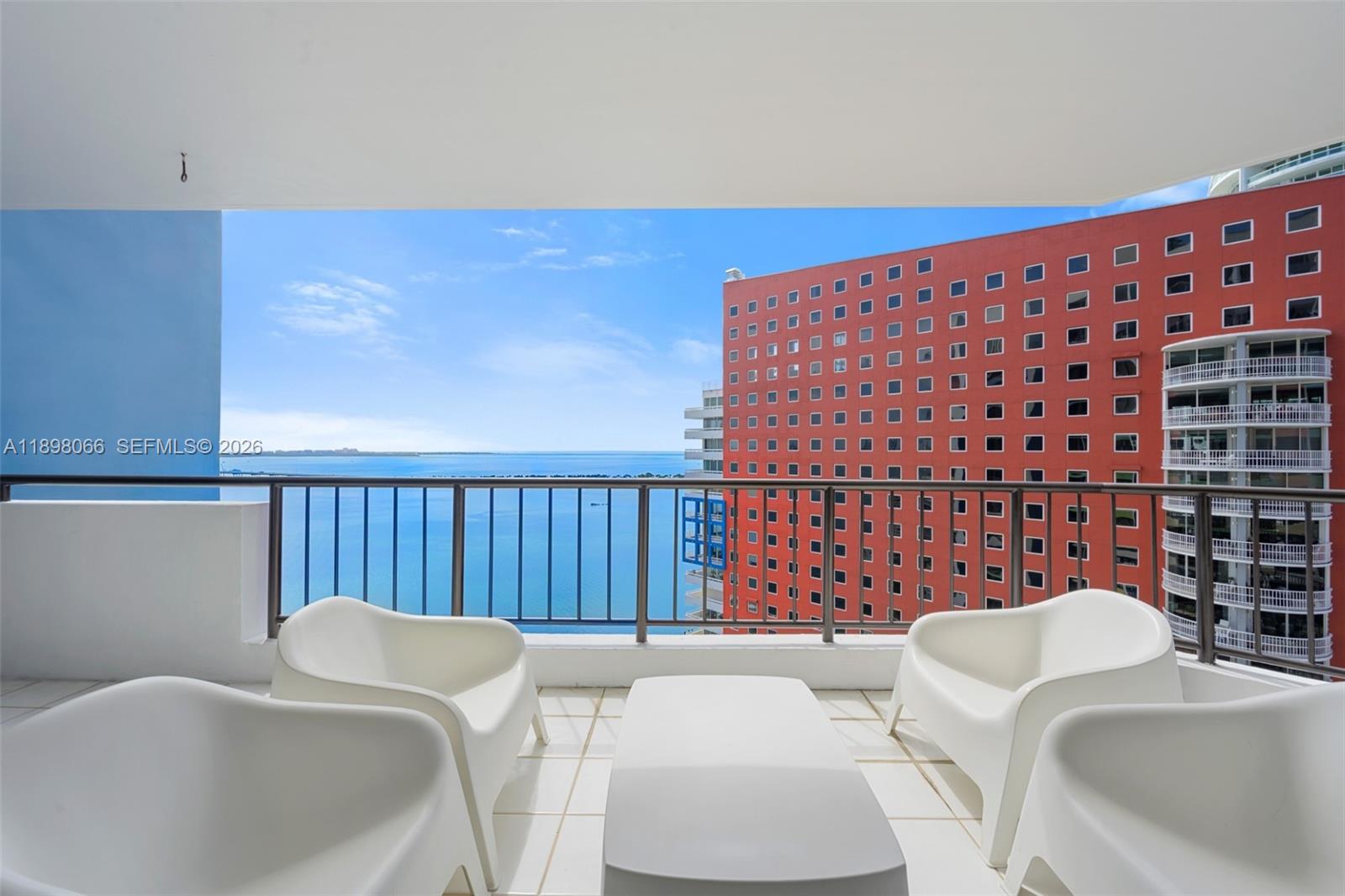 1581 Brickell Avenue, Unit 2005 Miami, FL 33129 - Photo 13 of 38 a bathroom with a sink a toilet and a bathtub