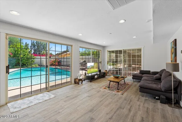 $5,500 | 8713 East Orange Blossom Lane, Scottsdale, AZ 85250