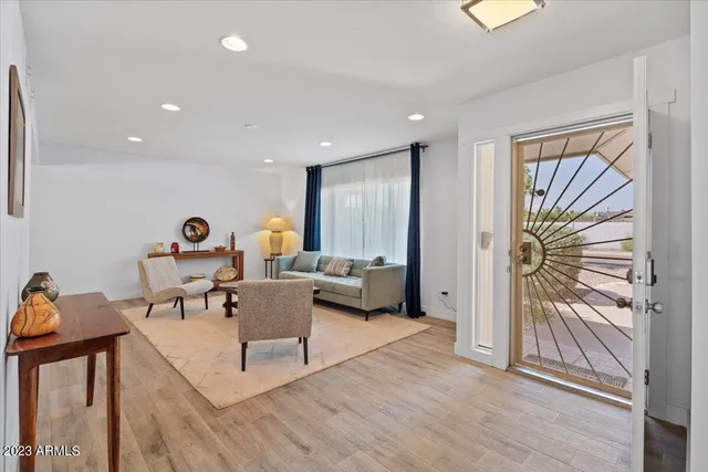 $5,500 | 8713 East Orange Blossom Lane, Scottsdale, AZ 85250