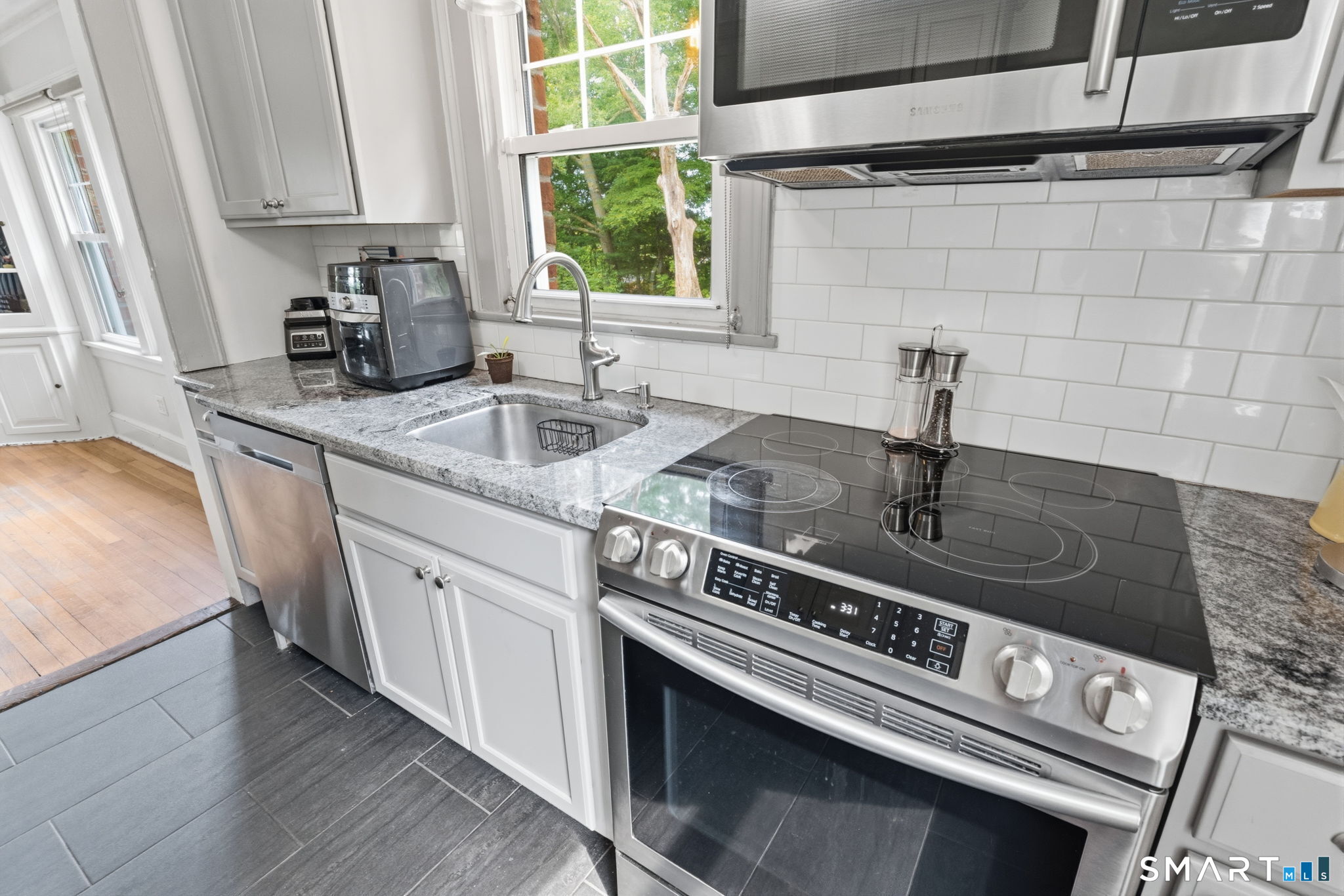 5 Richards Grove Road Waterford, CT 06375 - Photo 31 of 40 Gallery Image 31