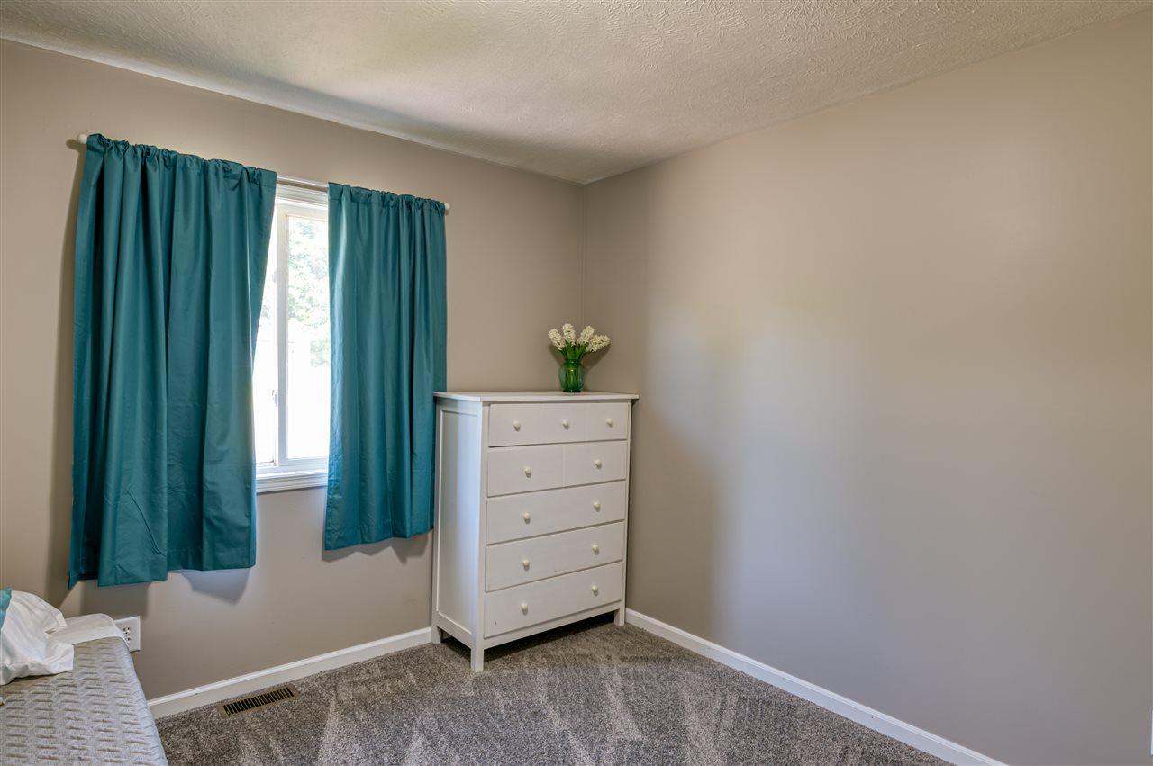 11416 Riley Road Interlochen, MI 49643 - Photo 24 of 39 1874950-23.JPG