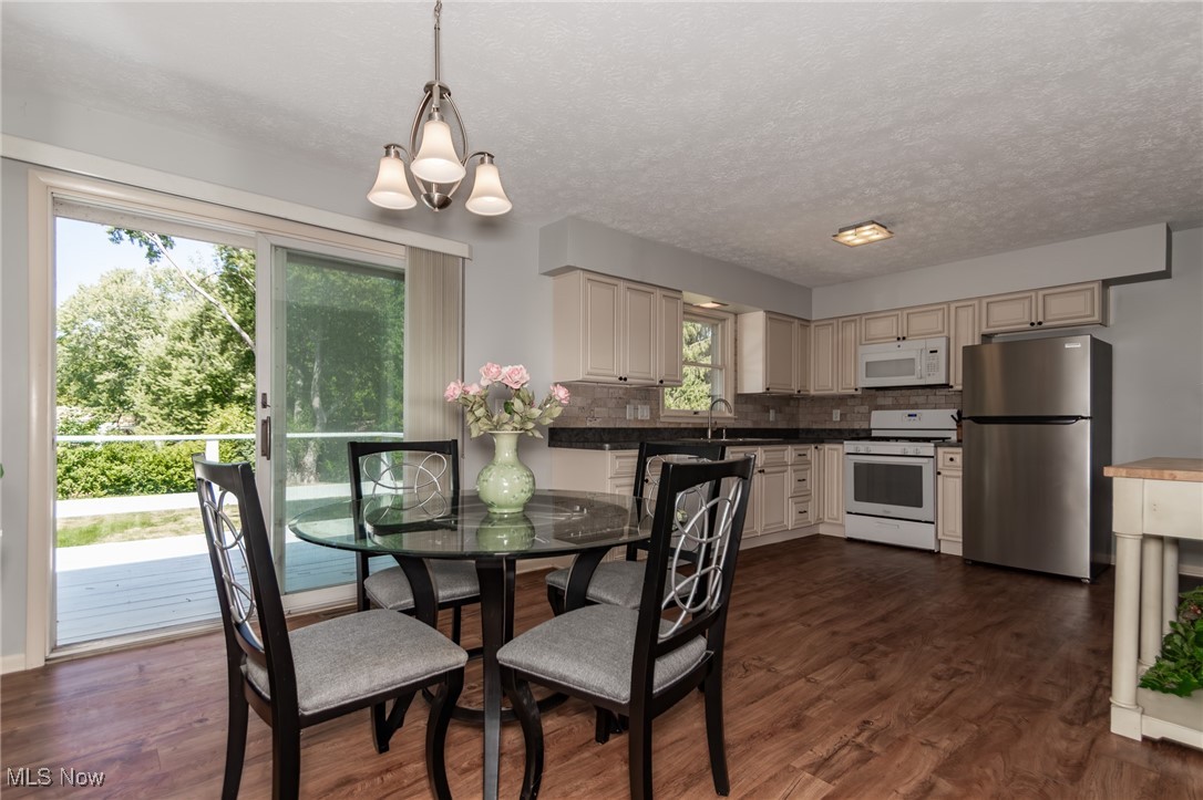 10001 Johnnycake Ridge Road Painesville, OH 44077 - Photo 8 of 40