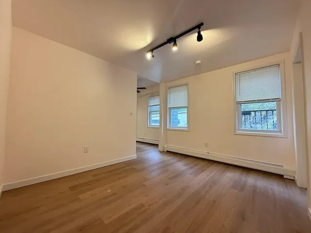 $1,925 | 1919 Willow Avenue, Unit 5, Weehawken, NJ 07086