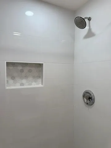 $1,925 | 1919 Willow Avenue, Unit 5, Weehawken, NJ 07086