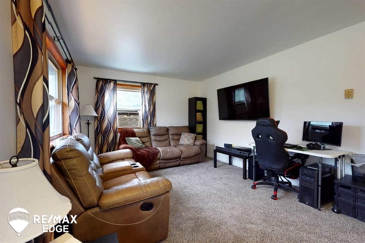 4720 Davison Road Lapeer, MI 48446 - Photo 7 of 34