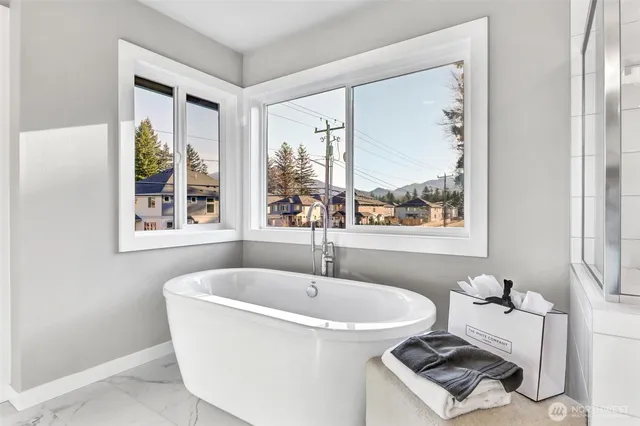 $1,395,880 | 33632 Northeast 42nd (lot 4) Street, Carnation, WA 98014