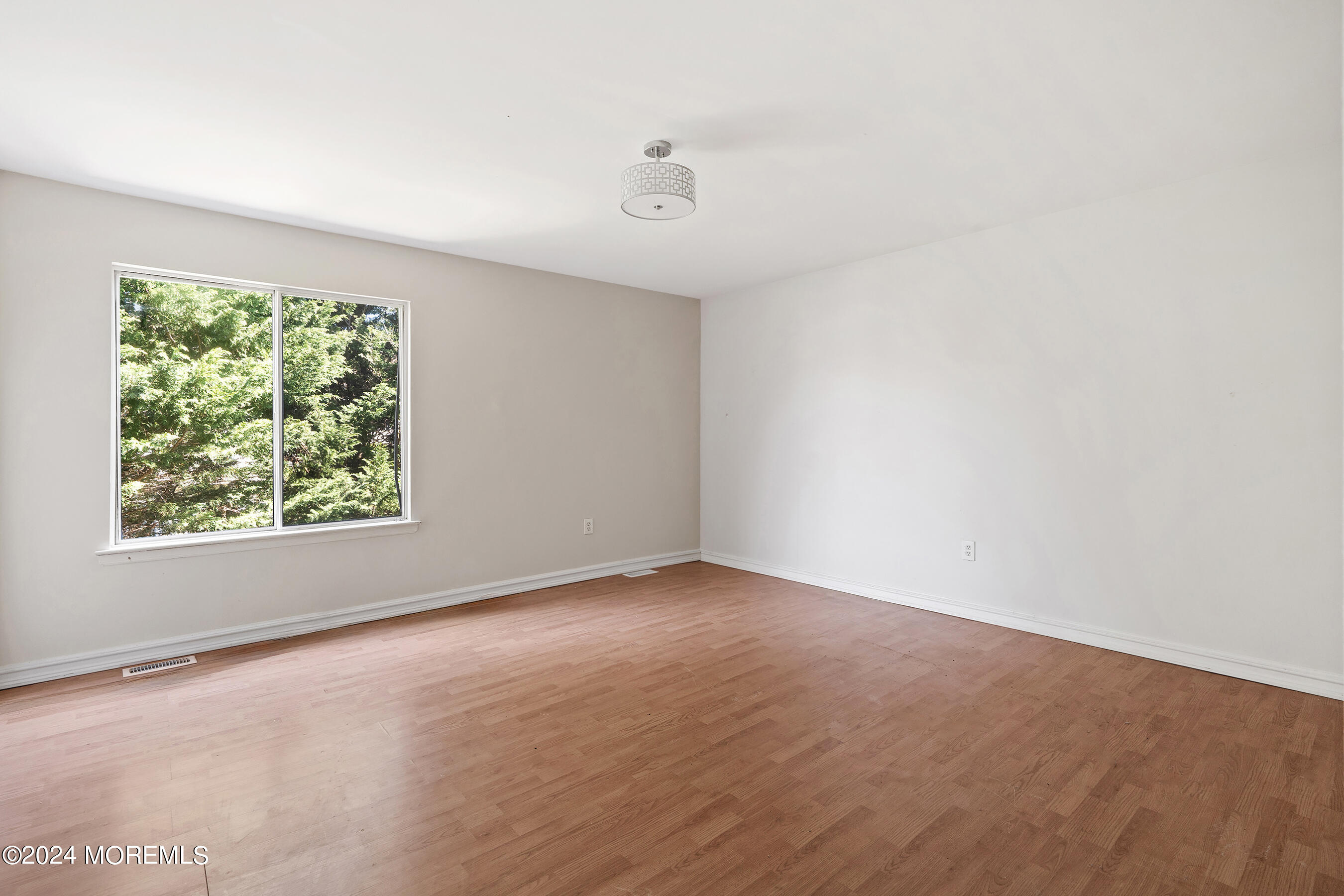 91 Sawmill Road Brick, NJ 08724 - Photo 13 of 17 14-Bed 2