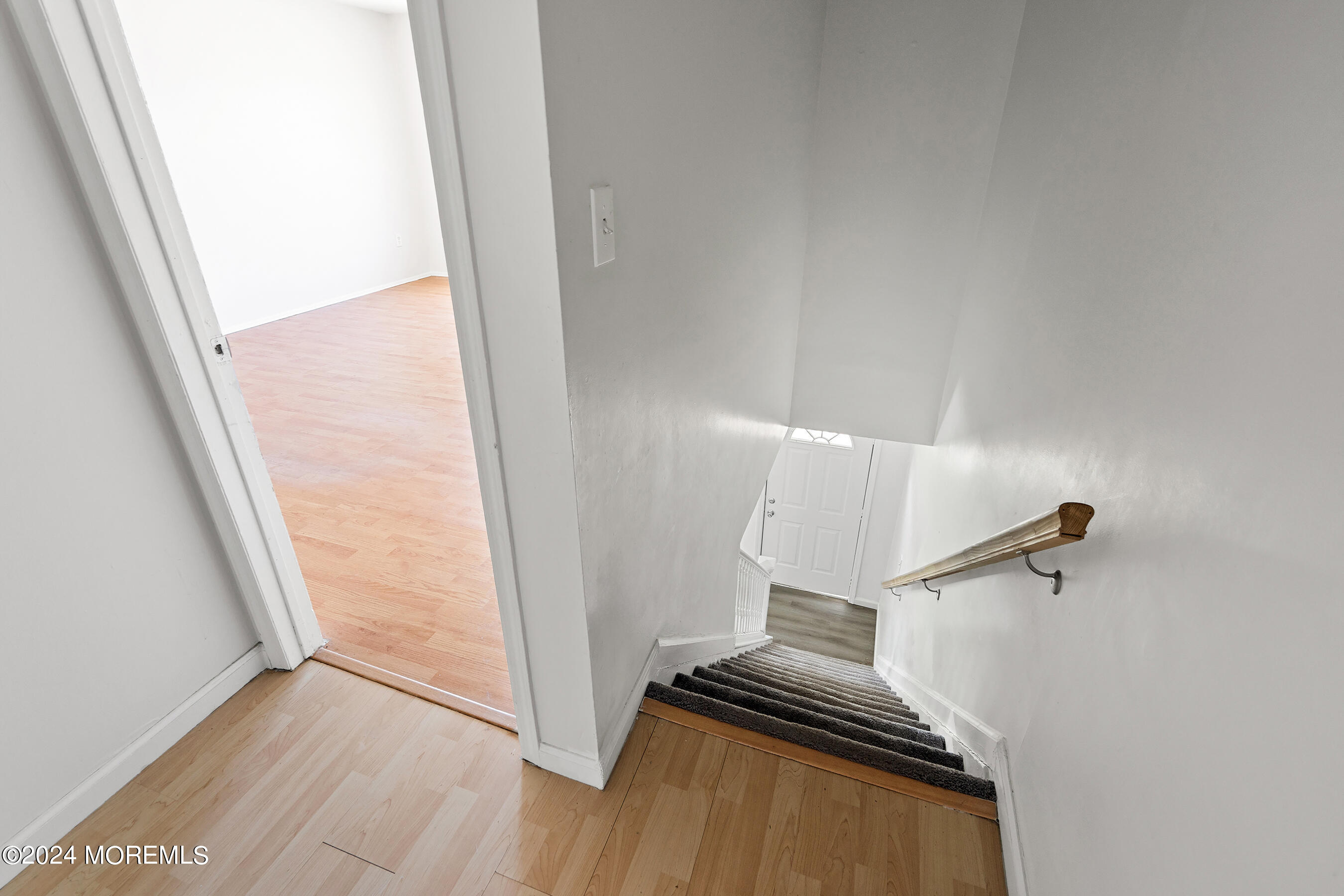 91 Sawmill Road Brick, NJ 08724 - Photo 9 of 17 12-Stairway