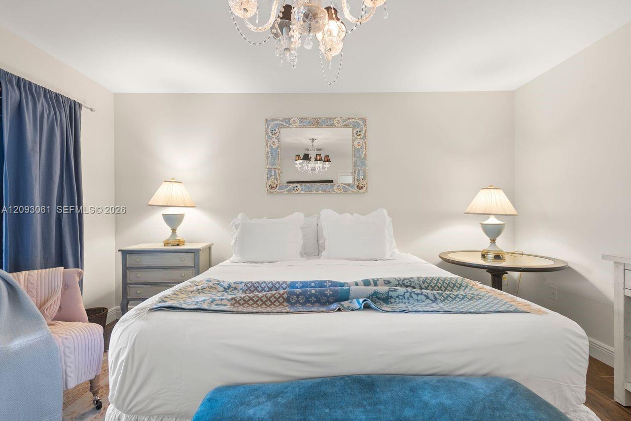 18551 Woodstream Drive Boca Raton, FL 33498 - Photo 14 of 27 Gallery Image 14