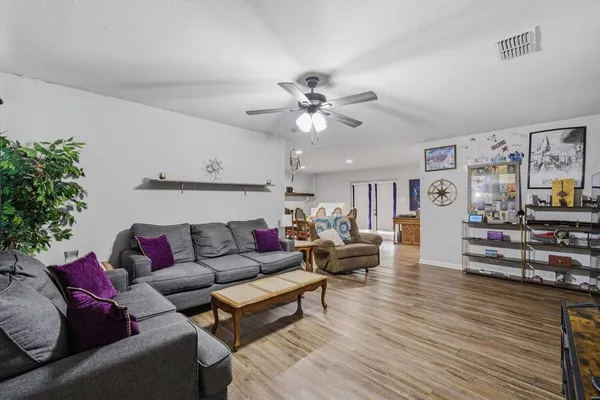 $230,000 | 123 Harmon Road, Gun Barrel City, TX 75156