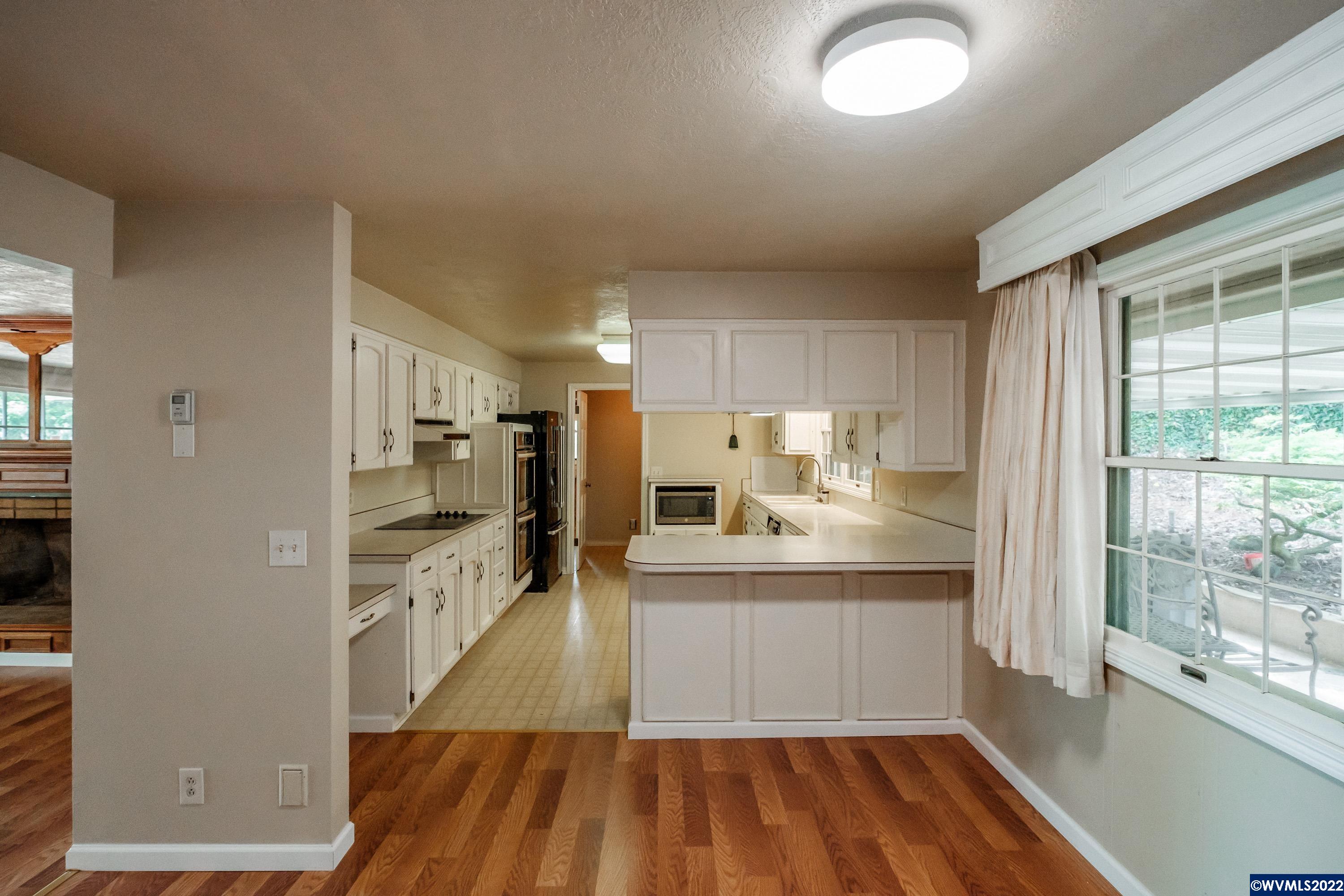 3321 Delaney Road Southeast Salem, OR 97317 - Photo 11 of 33 Gallery Image 11