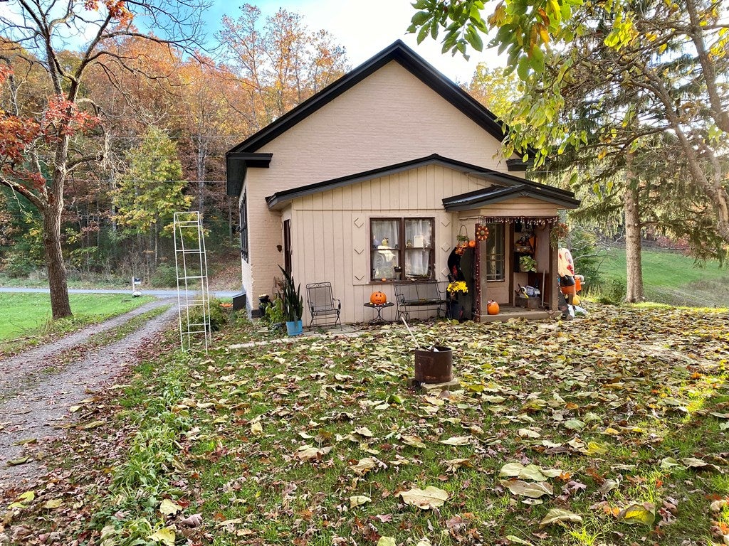 16671 Gilbo Road Shirleysburg, PA 17260 - Photo 12 of 23 Gallery Image 12