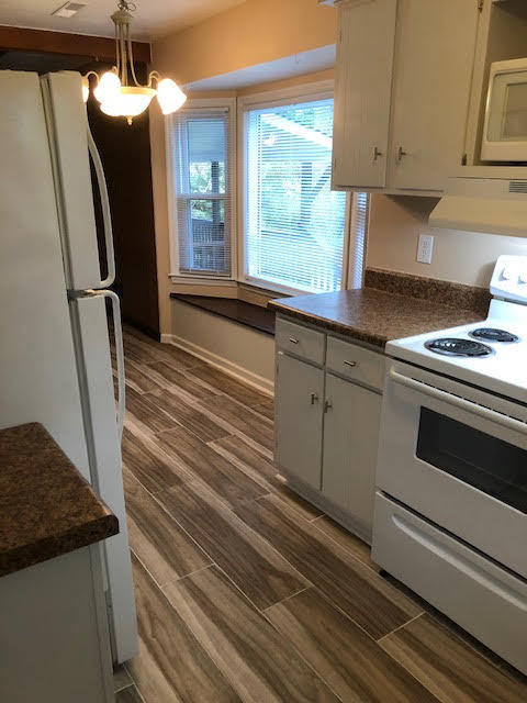 214 Lodgepole Road Ladson, SC 29456 - Photo 33 of 44 Kitchen