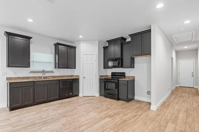 $1,475 | 3410 Eutopia Street, Greenville, TX 75401