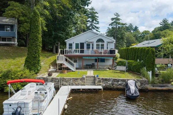 $525,000 | 4 Shore Lane, Holland, MA 01521